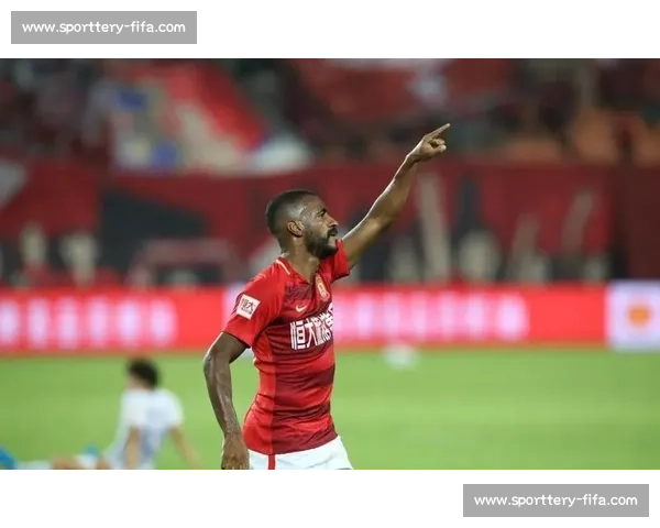 西汉姆 1100 万抢签冈比亚锋霸!曼联切尔西曾追逐,兰斯降级被迫放人 西汉姆 1100 万抢签冈比亚锋霸!曼联切尔西曾追逐,兰斯降级被迫放人