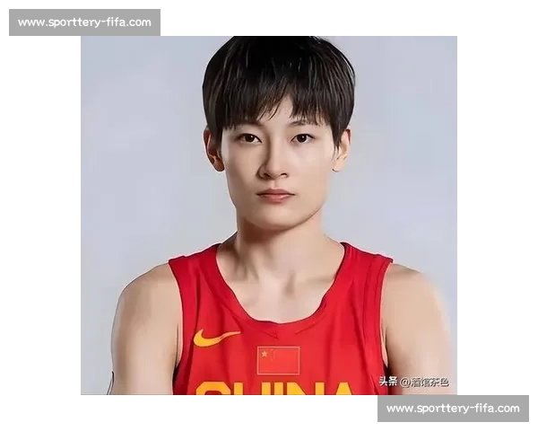 定海神针！杨力维用三分绝杀 + 更衣室暖心时刻 率中国女篮重塑冠军魂