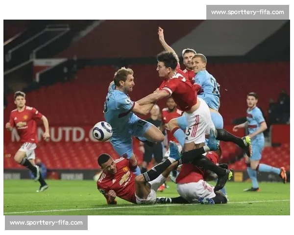 曼联锁定拜仁铁腰 英力士势力主导转会谈判